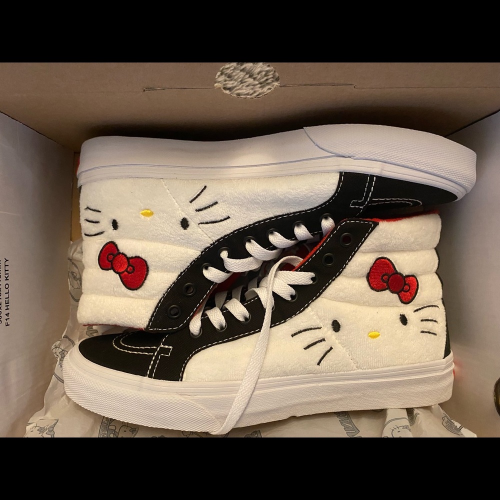 Hello Kitty Vans Sk8-Hi